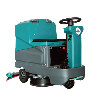 Máy chà sàn ngồi lái Kumisai KMS D7