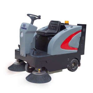 Xe quét rác ngồi lái Kumisai KMS 1350E