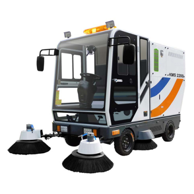 Xe quét rác ngồi lái Kumisai KMS 2200