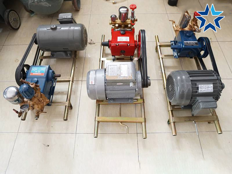 Máy rửa xe dây đai