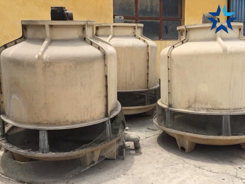 tháp giải nhiệt cũ