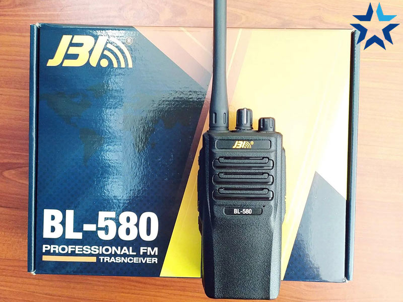 Bộ đàm liên lạc JBL BL-580 _ Giá bán tham khảo: 900.000đ - 1.1 triệu đồng