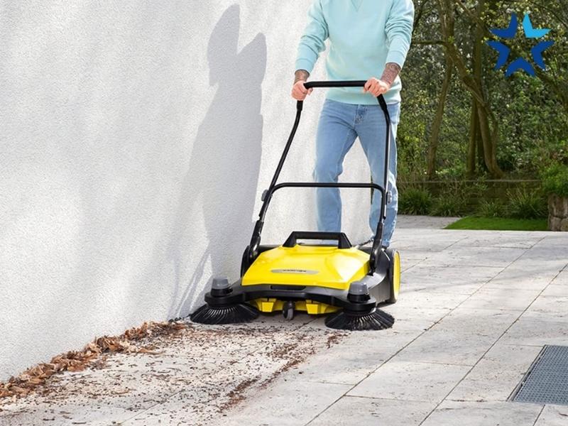 Xe quét rác ngồi lái vận hành cơ học
