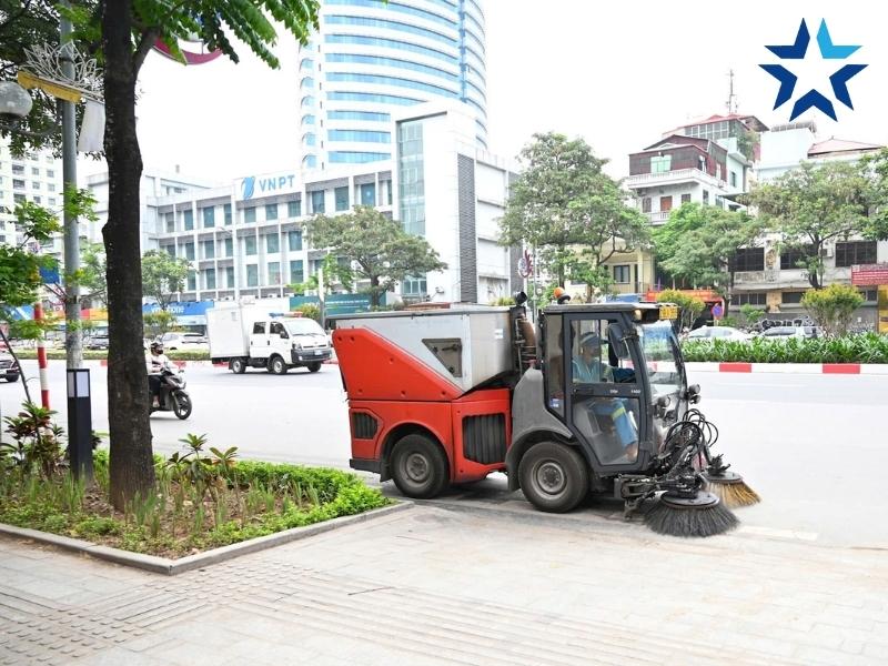 Thuê xe quét đường làm sạch nhanh