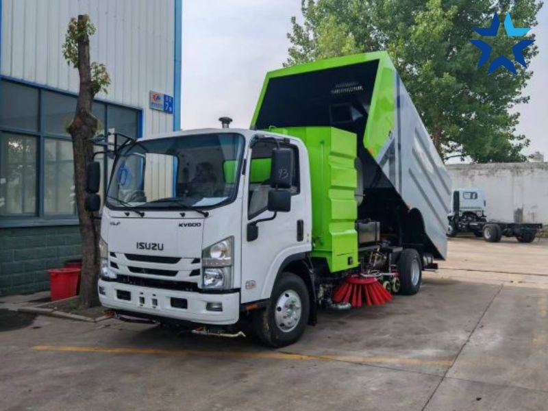 Xe quét đường Isuzu 4 khối FLM5070GQXQL6H