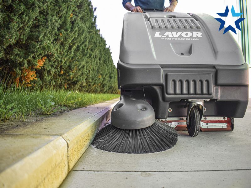 Xe quét rác Lavor hiện đại, cơ động