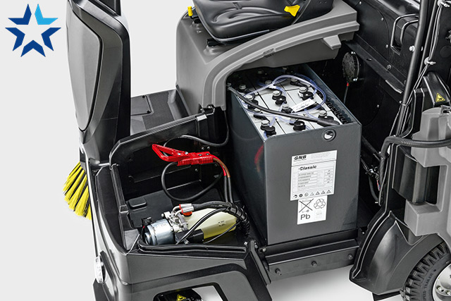 Xe quét rác Karcher KM 125/130 Bp Pack 400Ah wet+KSSB