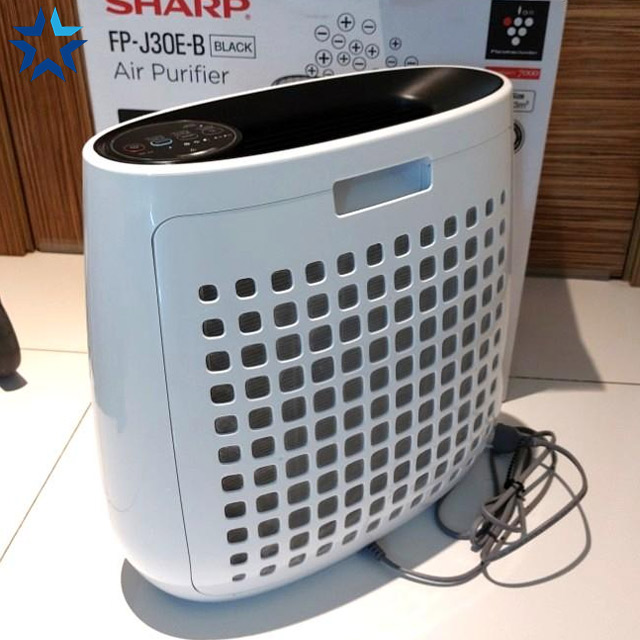 Thiết kế mặt sau của Sharp FP-J30E-B