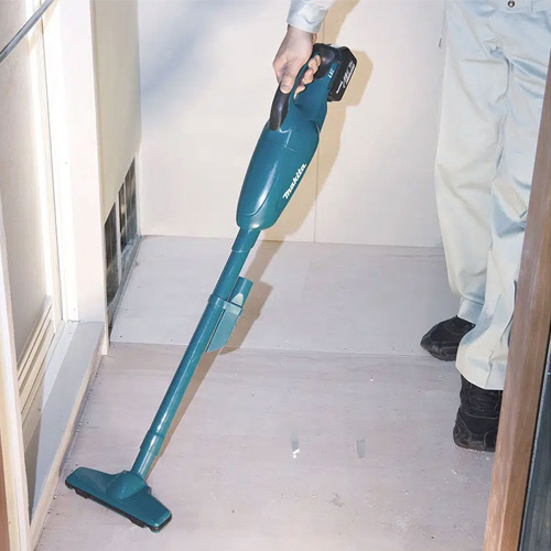 Máy hút bụi dùng pin Makita DCL180Z