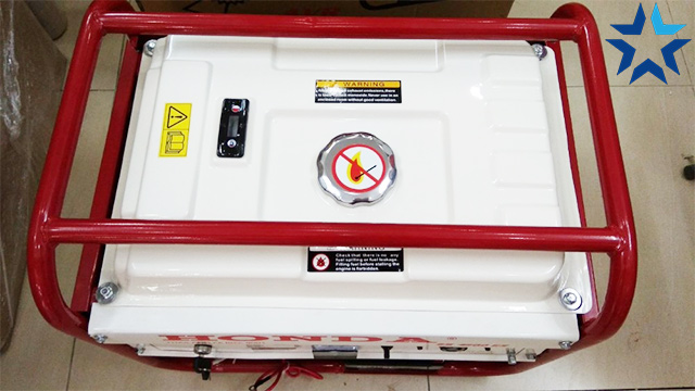 Mặt trên Máy phát điện Honda SH3500EX Đề nổ