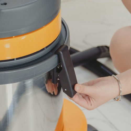 Máy hút bụi công nghiệp loại nhỏ Kumisai KMS15