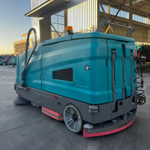 Xe quét rác chà sàn Kumisai KMS 1450XS