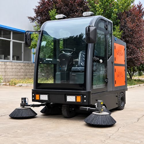 Xe quét rác ngồi lái Kumisai KMS-S13 Pin Lithium