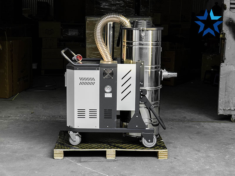 Máy hút bụi công nghiệp 3 pha Kumisai model KMS 100