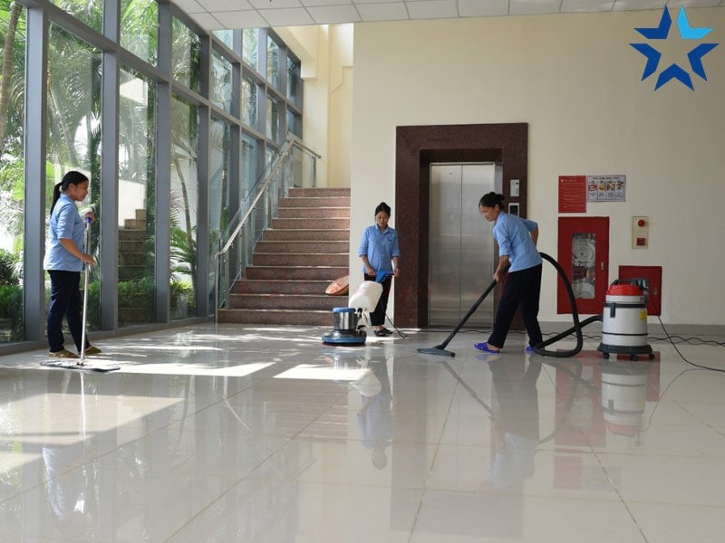 Dọn vệ sinh công nghiệp tại các tòa nhà cao tầng
