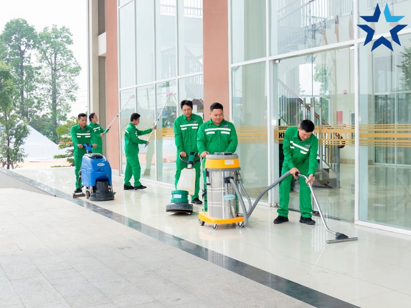 Vệ sinh công nghiệp có sự hỗ trợ của nhiều máy móc hiện đại